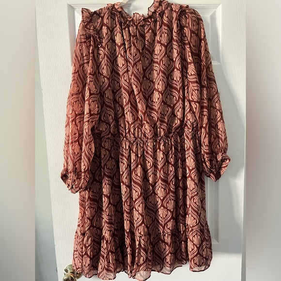 LC Lauren Conrad 2X Long Sleeve Maroon Dress with gold shimmer ✨NWT - Picture 9 of 15
